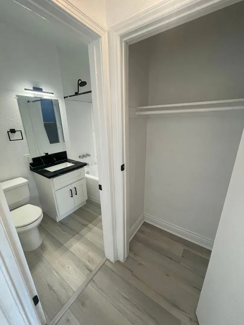 Unit 111 photo 2