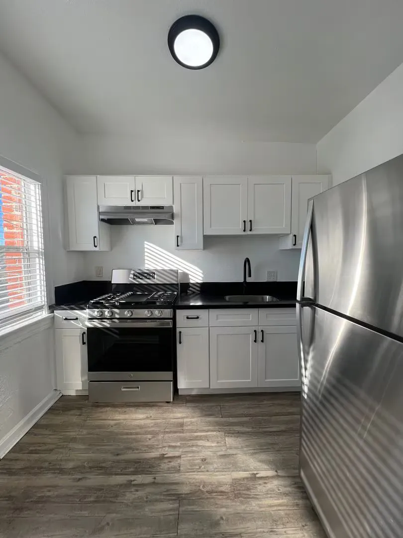 Unit 412 photo 2