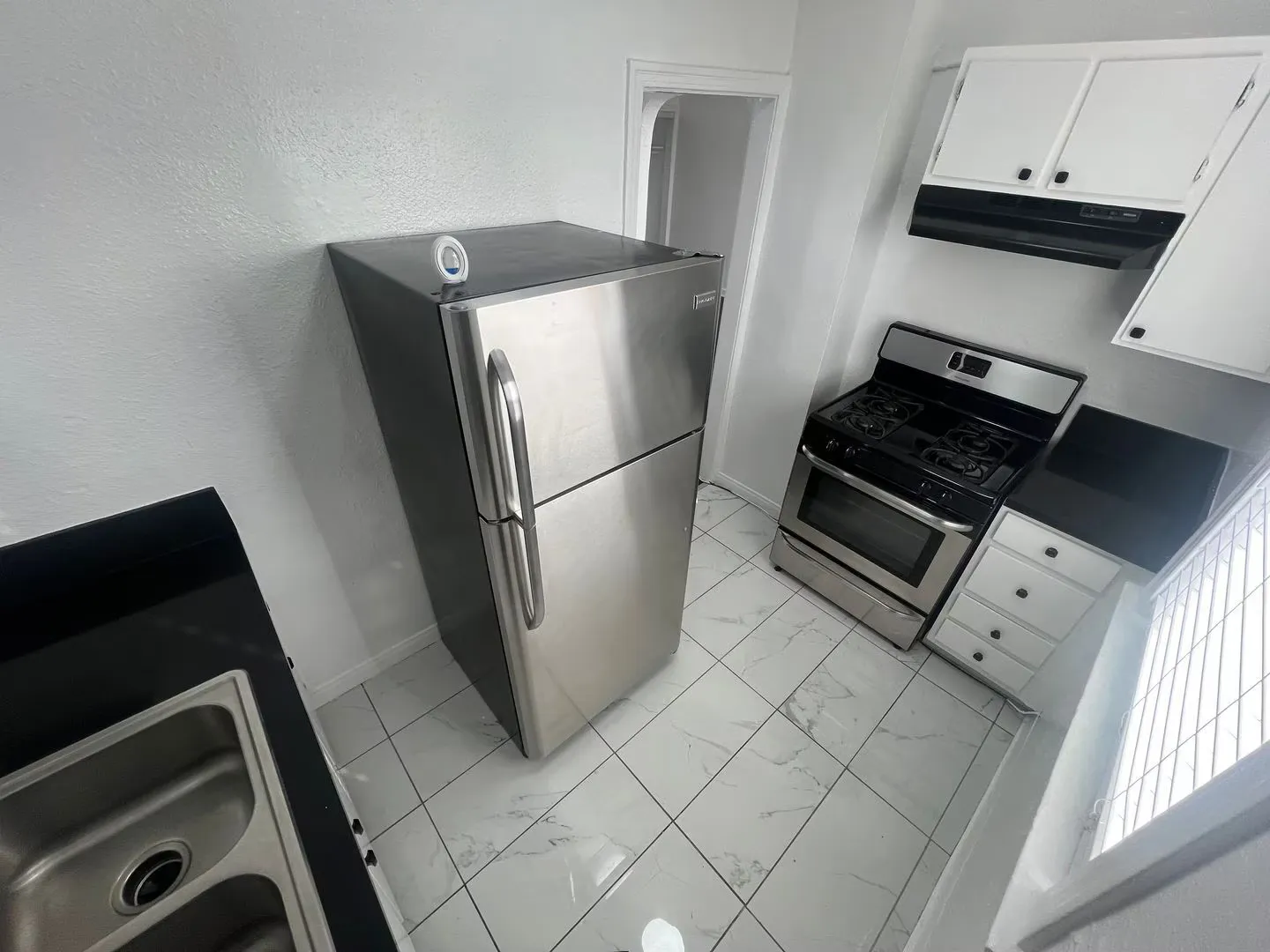 Unit 405 photo 2